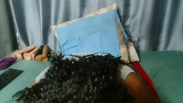 MatureBootyBabe4Uxx online show from 10.24.25