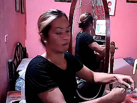 Snapshot of yummy_21xxx chatting on 03.02.25 yummy 21xxx online show from 03.02.25