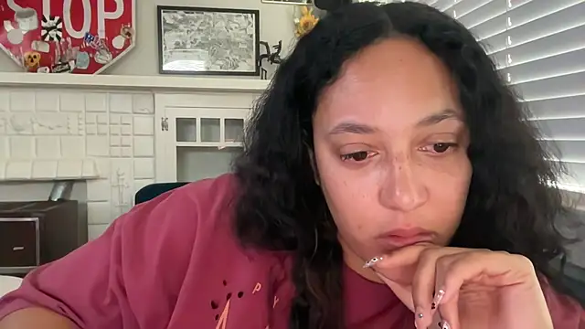 Snapshot of dreamyriri chatting on 02.18.26 dreamyriri online show from 02.18.26