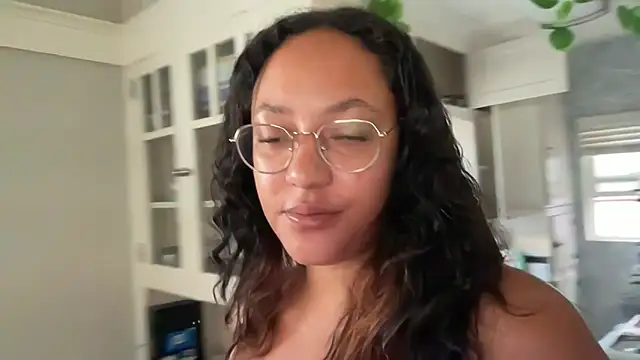 dreamyriri online show from 04.08.26