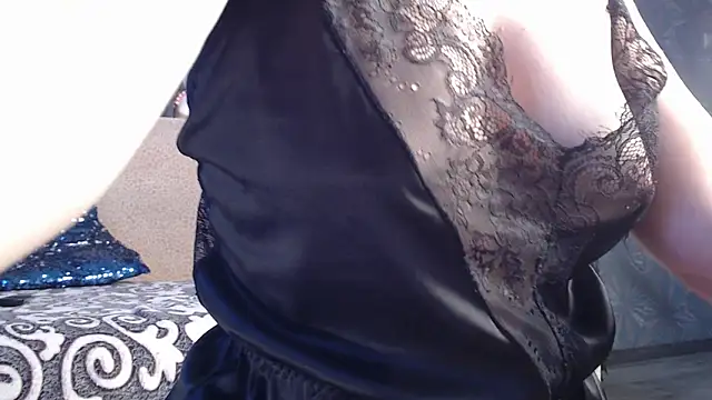 Ria 23 online show from 11.17.25