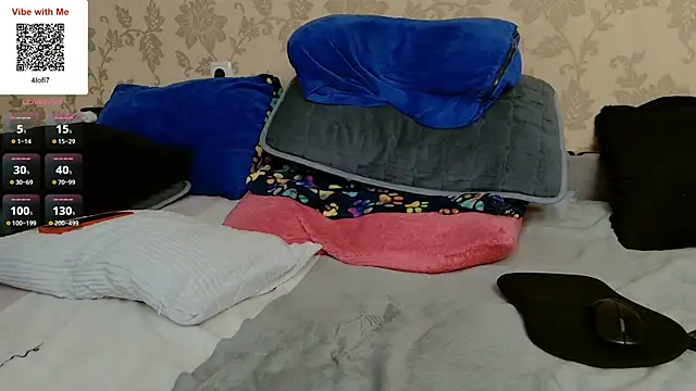 Snapshot of MartinBrandon chatting on 04.09.26 MartinBrandon online show from 04.09.26