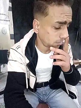 Snapshot of highguy chatting on 02.19.25 highguy online show from 02.19.25