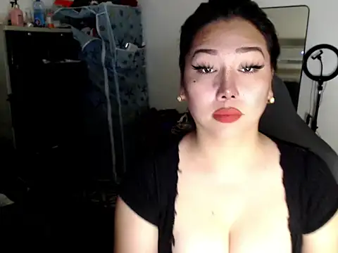 urqueendominant online show from 04.07.26