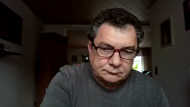 Nobbie444 online show from 11.17.25