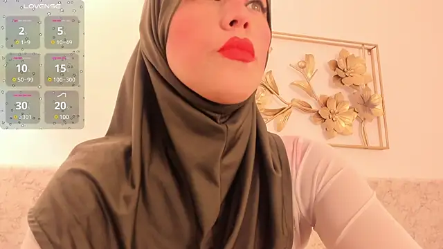 Snapshot of hanajameela chatting on 02.28.25 hanajameela online show from 02.28.25