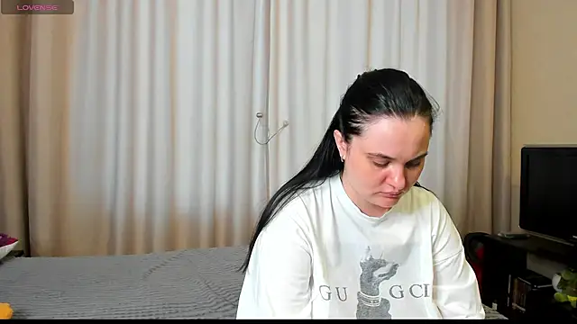 AlanaBrox online show from 06.26.26