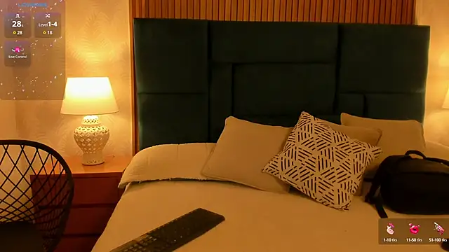 Kareena chopra online show from 09.30.25