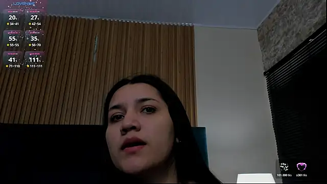 Snapshot of Kareena_chopra chatting on 05.02.26 Kareena chopra online show from 05.02.26