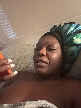 TilaTotti online show from 12.13.25