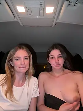 DoriDeluxe66 online show from 03.21.25