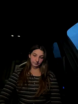 DoriDeluxe66 online show from 09.09.25