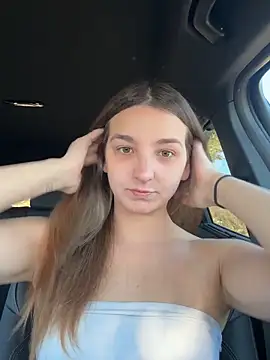 DoriDeluxe66 online show from 09.24.25