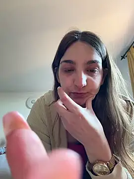 DoriDeluxe66 online show from 02.02.26