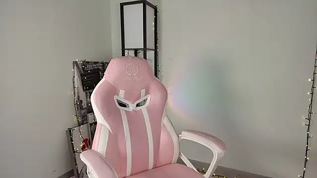  monamour  online show from 01.25.25