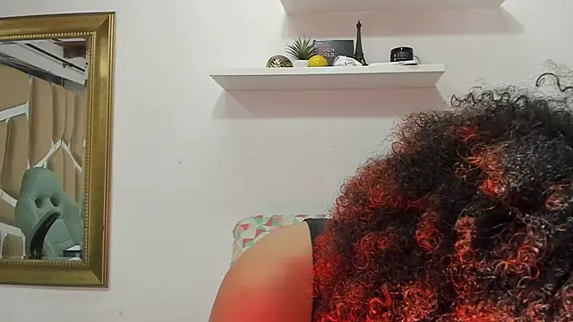 Snapshot of naia_blessed chatting on 02.11.25 naia blessed online show from 02.11.25