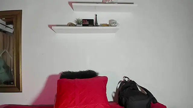 Snapshot of naia_blessed chatting on 02.17.25 naia blessed online show from 02.17.25