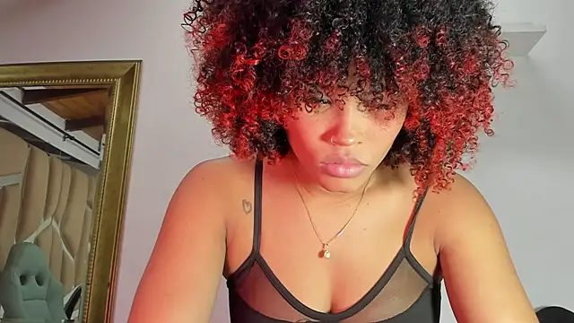 Snapshot of naia_blessed chatting on 02.20.25 naia blessed online show from 02.20.25