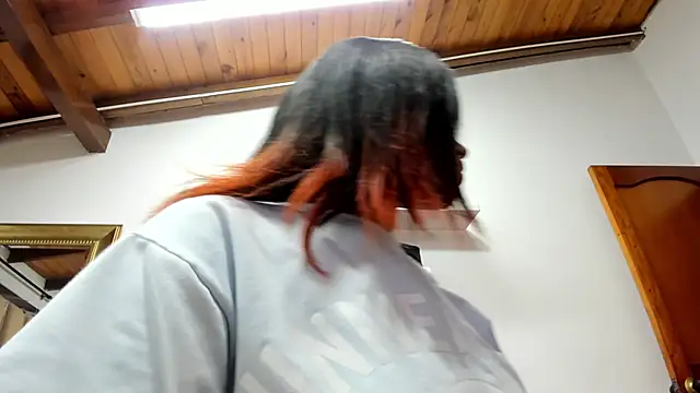 Snapshot of naia_blessed chatting on 02.24.25 naia blessed online show from 02.24.25