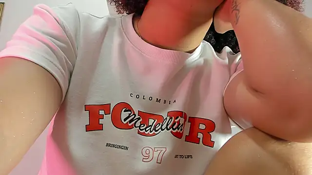 Snapshot of naia_blessed chatting on 03.21.25 naia blessed online show from 03.21.25