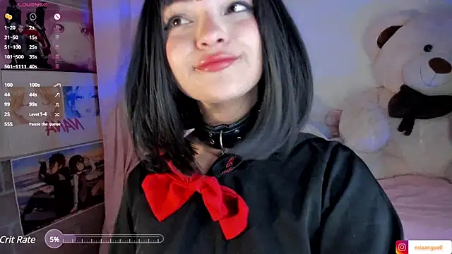 Snapshot of mia_angel_ chatting on 01.21.25 mia angel online show from 01.21.25