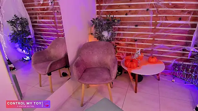  MeganRain online show from 10.28.25