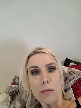 AureliaDoux online show from 03.15.25