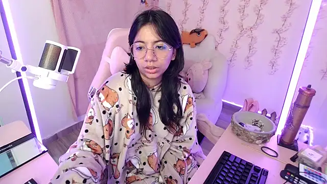 Nami usagi online show from 12.17.25