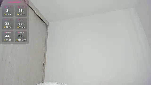 caroline tovar online show from 12.03.25