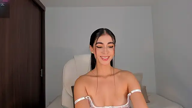 RebeccaBaxter online show from 01.30.25