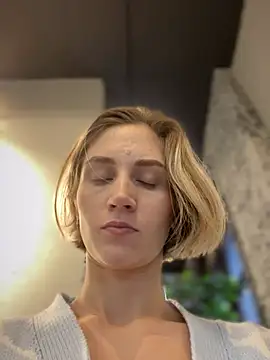 Feral berry 8133 online show from 01.05.25