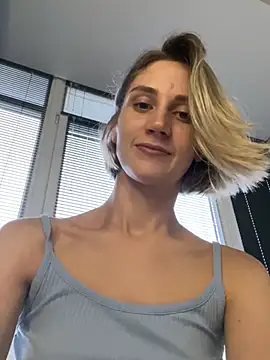 Feral berry 8133 online show from 02.02.25