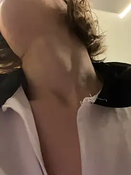 Feral berry 8133 online show from 02.19.25