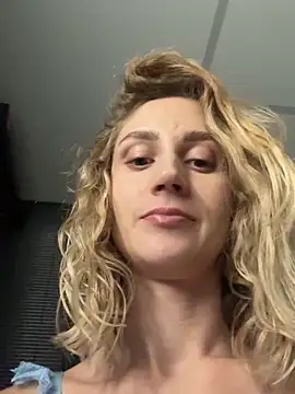 Feral berry 8133 online show from 09.29.25