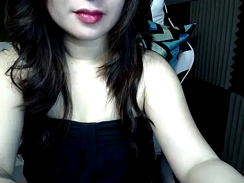 Mia 2022 online show from 02.04.26