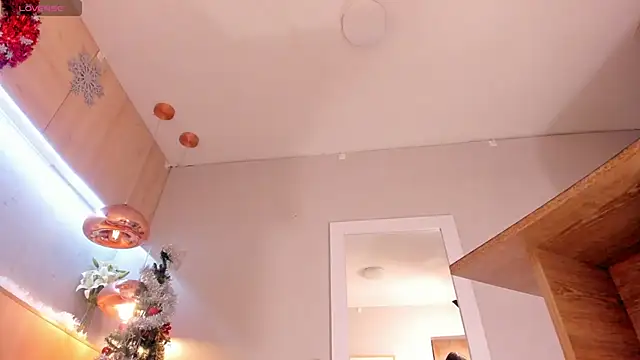 bonie lov online show from 12.21.24