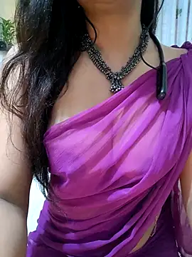 Snapshot of RadhaBabe chatting on 07.27.26 RadhaBabe online show from 07.27.26