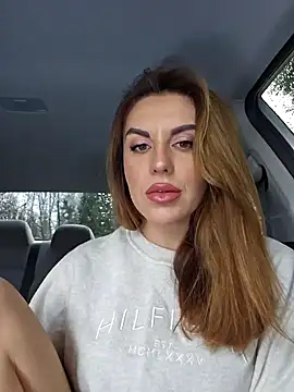 Snapshot of Kalli_Fornia chatting on 12.19.24 Kalli Fornia online show from 12.19.24