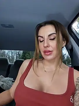 Snapshot of Kalli_Fornia chatting on 12.19.24 Kalli Fornia online show from 12.19.24