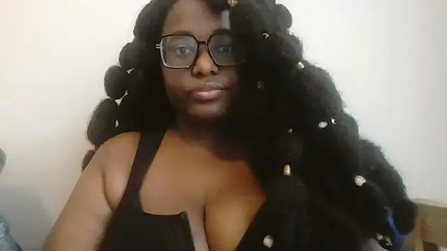 MissCC99 online show from 11.18.25