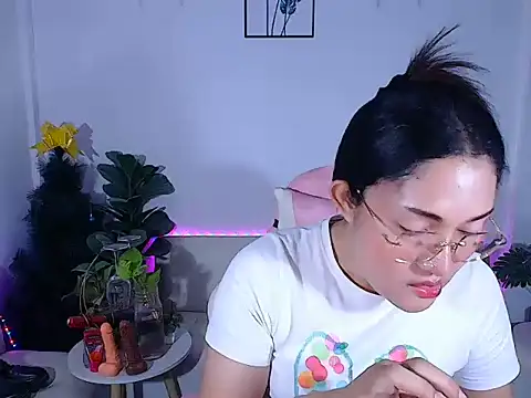 Snapshot of plysaithailand chatting on 06.23.26 plysaithailand online show from 06.23.26