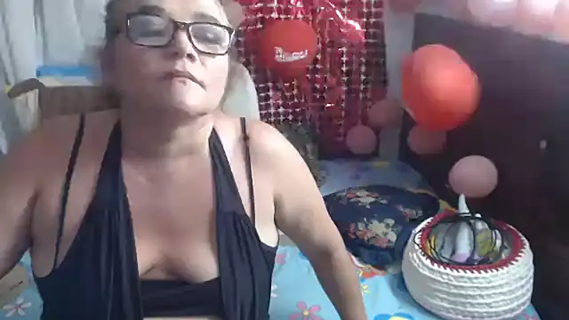 Snapshot of selenax2023 chatting on 02.16.25 selenax2023 online show from 02.16.25