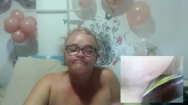 Snapshot of selenax2023 chatting on 02.23.25 selenax2023 online show from 02.23.25