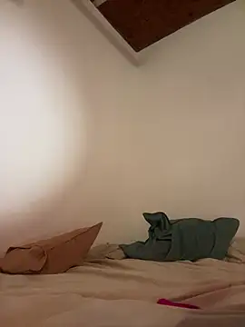 indierotic online show from 01.08.25