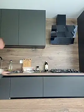 Adry1986 online show from 09.18.25