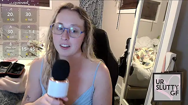 Snapshot of ursluttygf chatting on 12.29.24 ursluttygf online show from 12.29.24