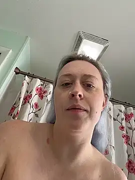 Snapshot of ursluttygf chatting on 02.08.26 ursluttygf online show from 02.08.26