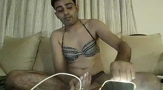 Snapshot of king_kong_india1 chatting on 02.24.25 king kong india1 online show from 02.24.25