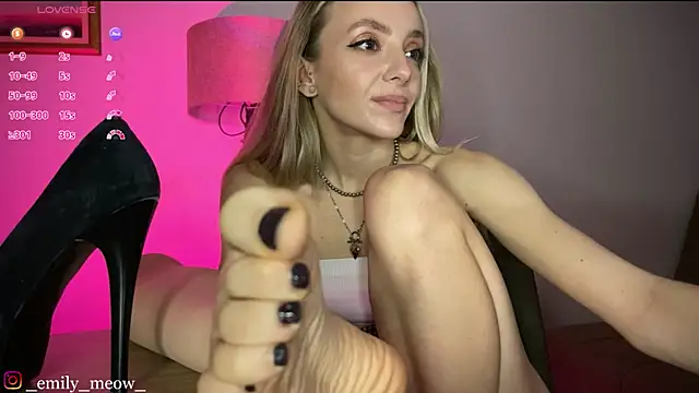 Snapshot of _Emily_Sweety_ chatting on 01.28.25  Emily Sweety  online show from 01.28.25