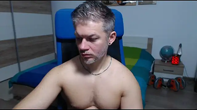 RobbyShawz online show from 10.15.25